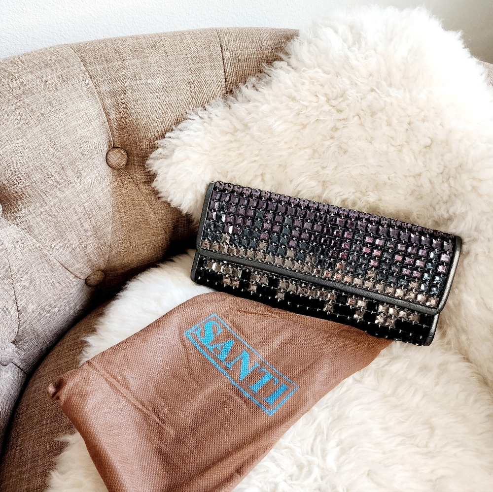 Santi Elegant Faux Crystal Embellished Clutch With Shoulder Chain Attached - Picture 4 of 7